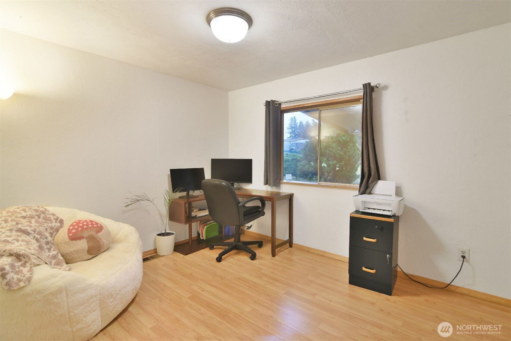 12611 NE 197th Street , Bothell, WA 98011