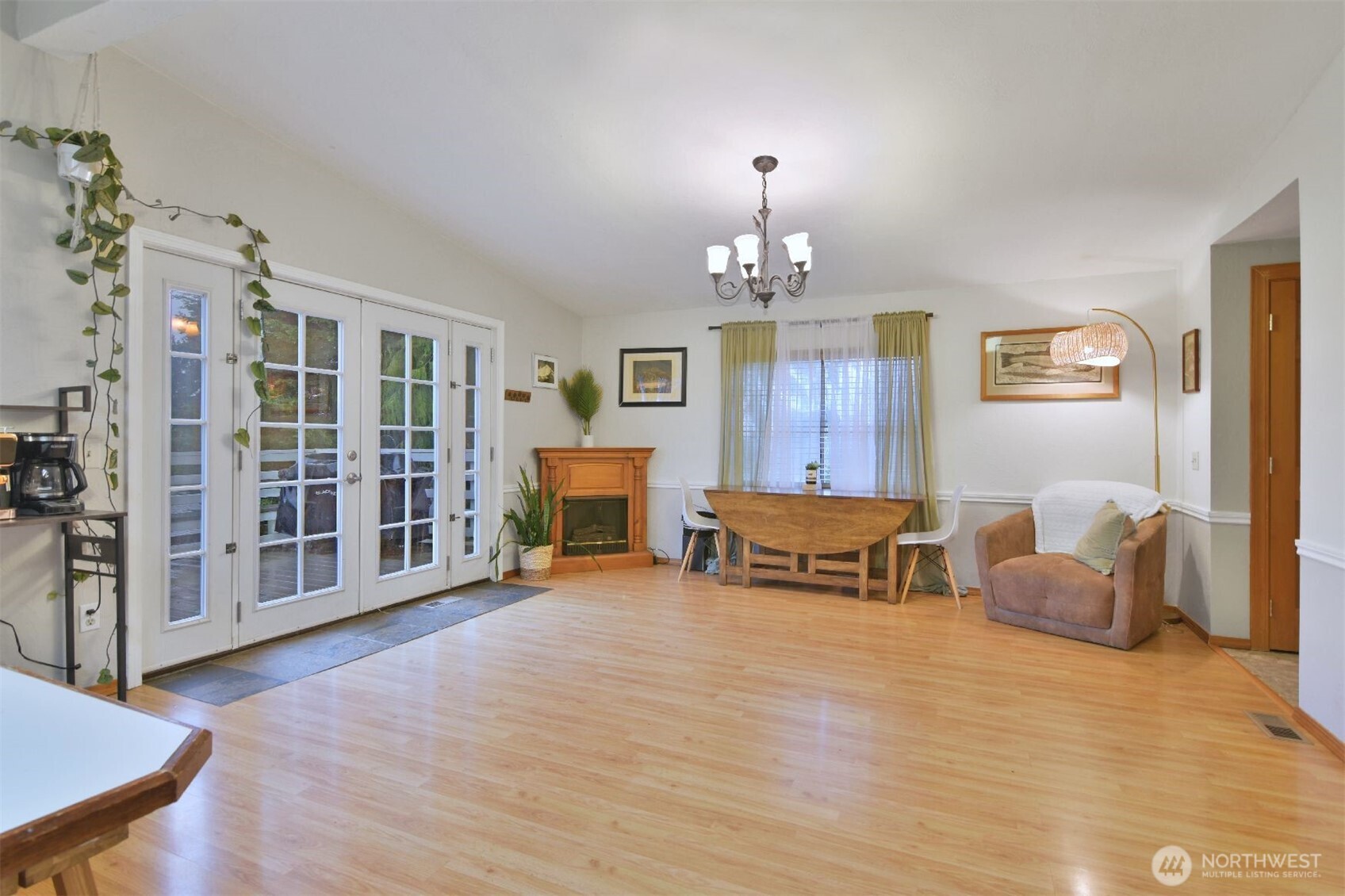 12611 NE 197th Street , Bothell, WA 98011