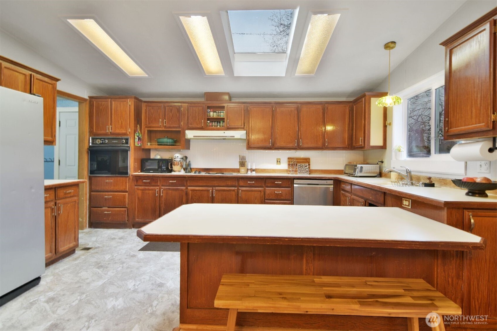 12611 NE 197th Street , Bothell, WA 98011