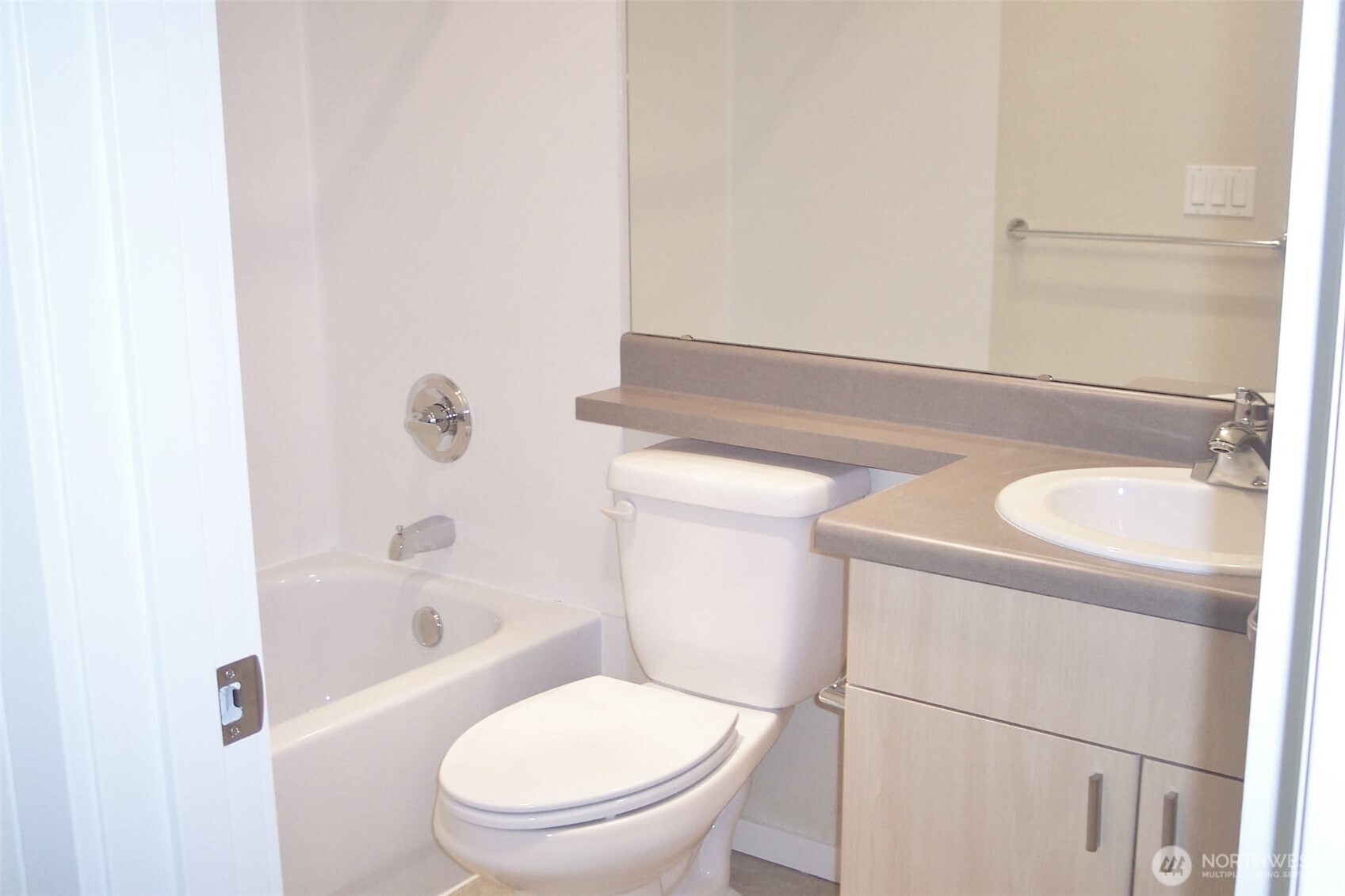 16101 Bothell Everett Hwy #B202, Mill Creek, WA 98012