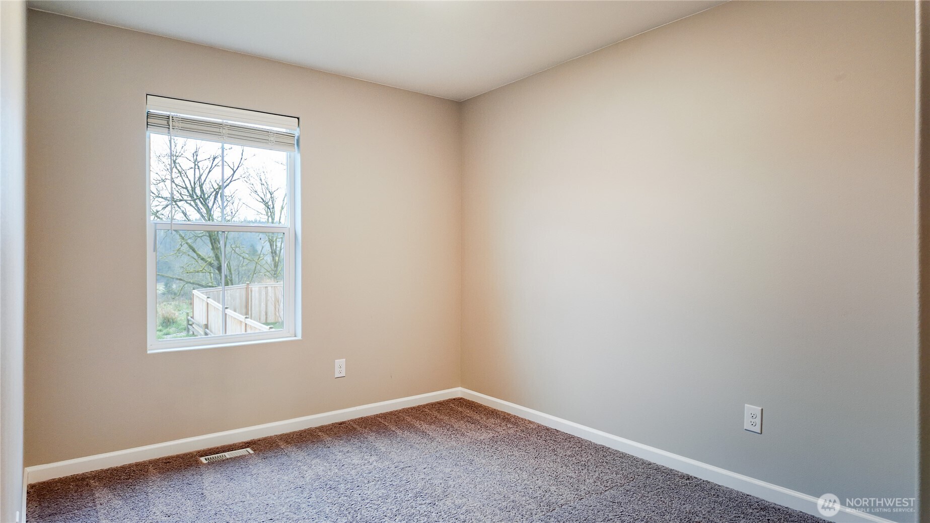 8725 E Gilman Ave , Arlington, WA 98223