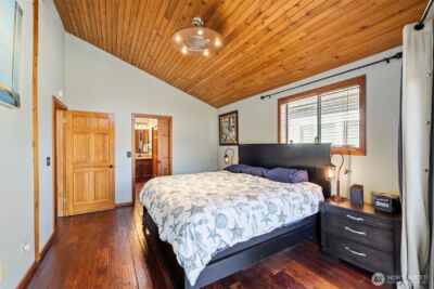 5322 S Island Drive E, Bonney Lake, WA 98391 - Photo 21