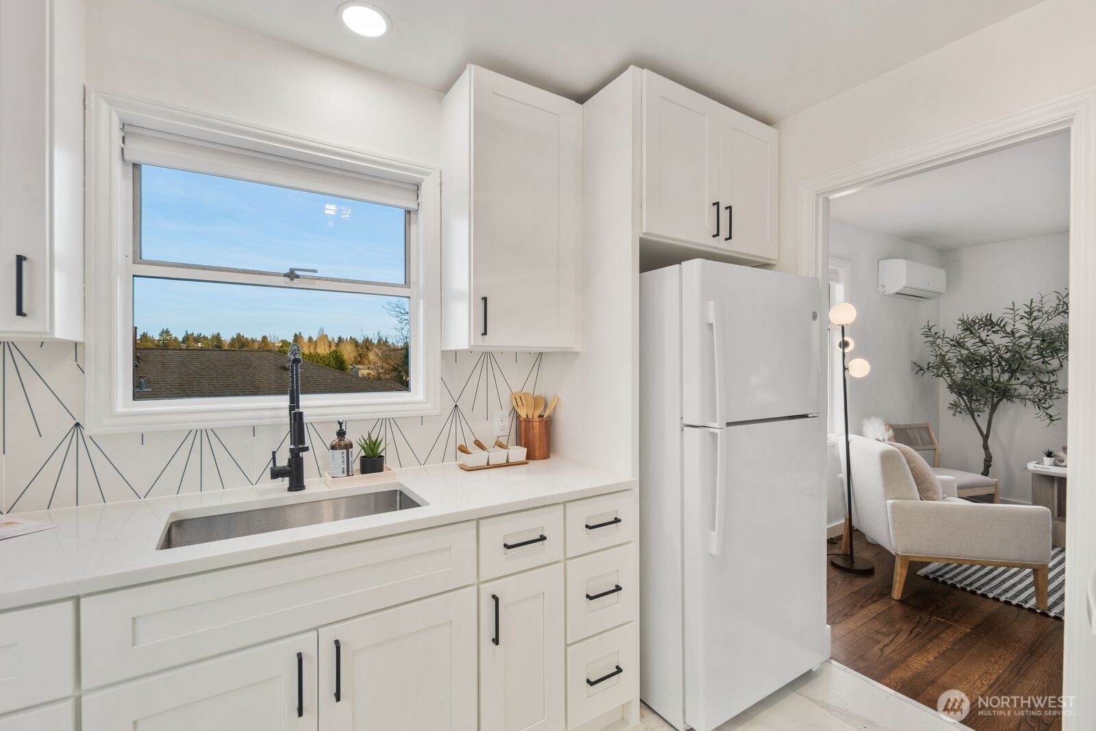 3112 SW 97th Street , Seattle, WA 98126