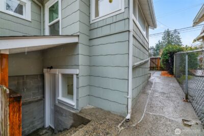 1046 NE 97th Street , Seattle, WA 98115 - Photo 16
