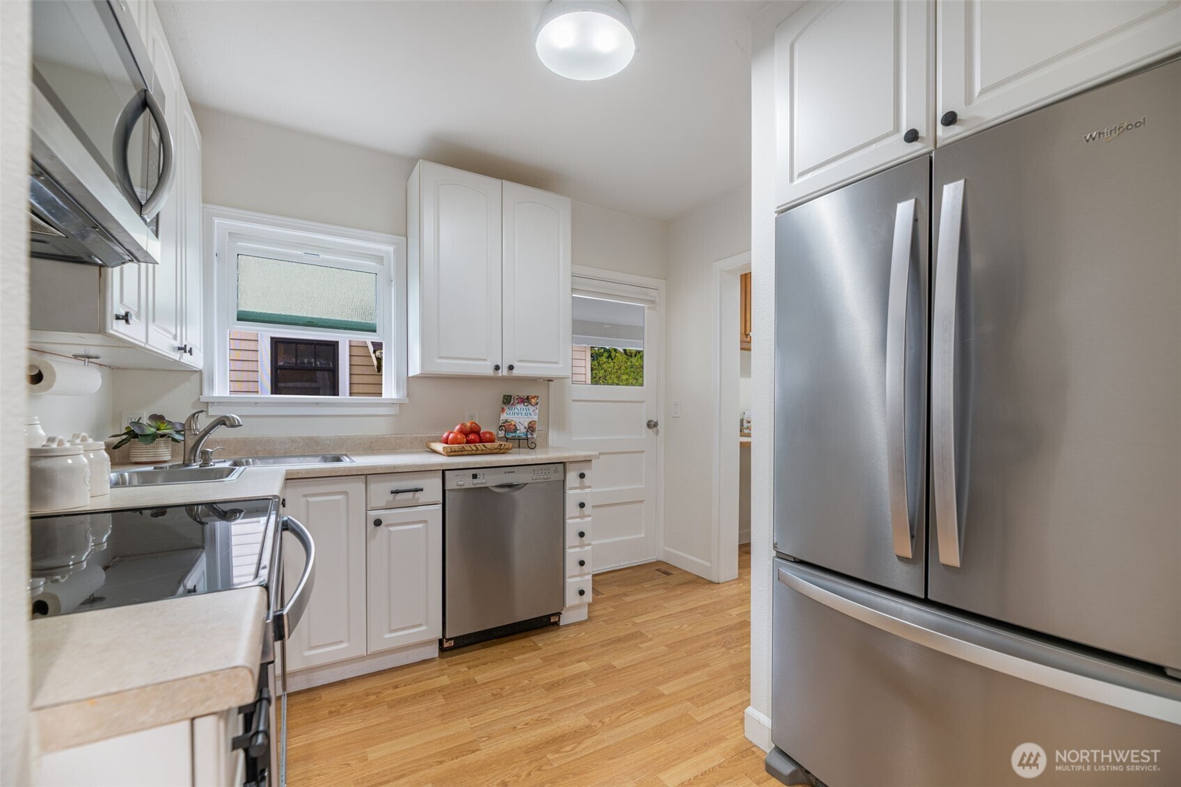 1046 NE 97th Street , Seattle, WA 98115