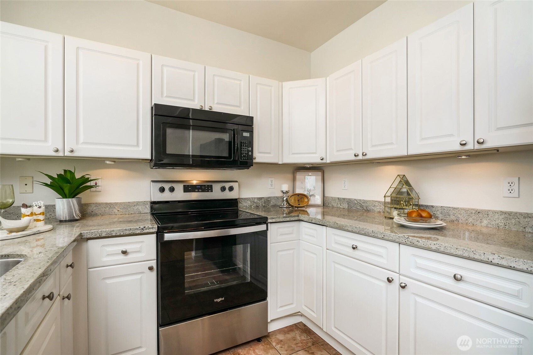 18606 NE 57th Street , Redmond, WA 98052