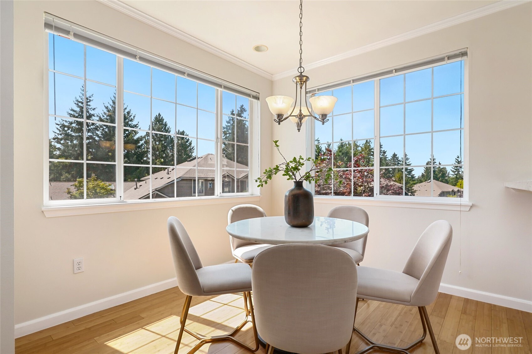 18606 NE 57th Street , Redmond, WA 98052