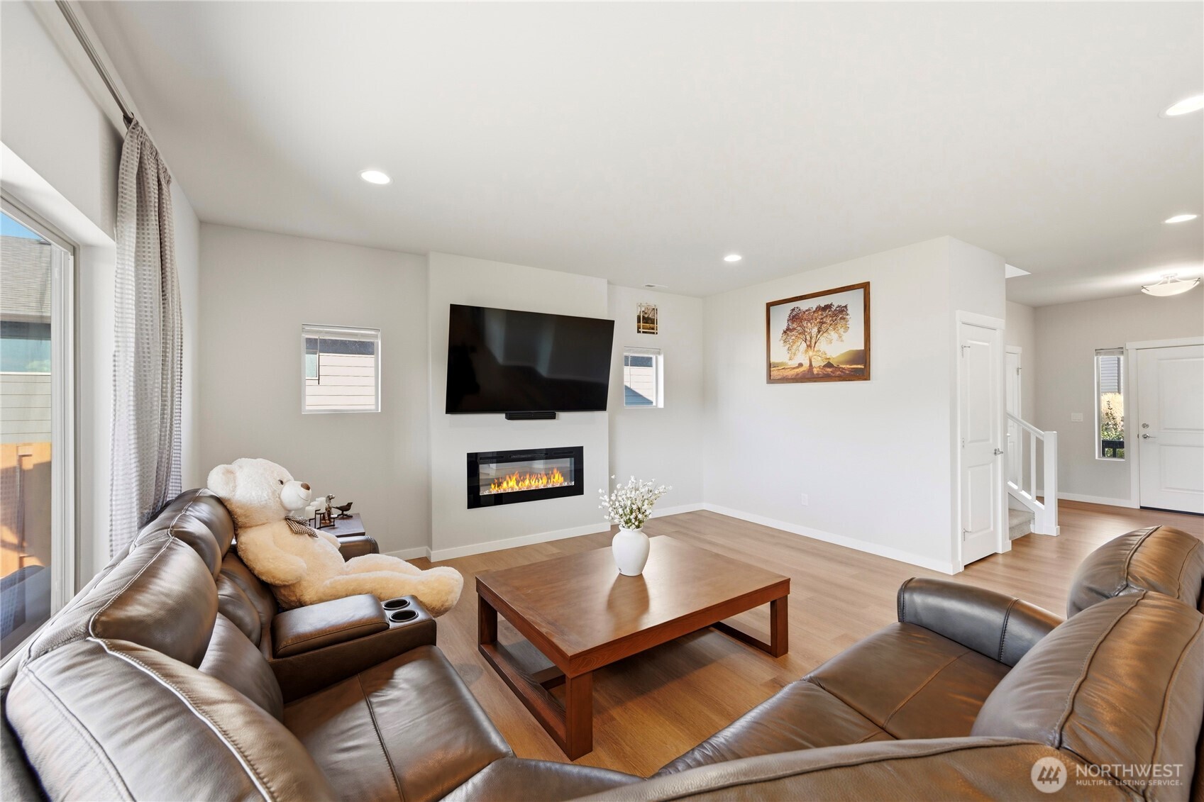 267 Hovey Street , Buckley, WA 98321