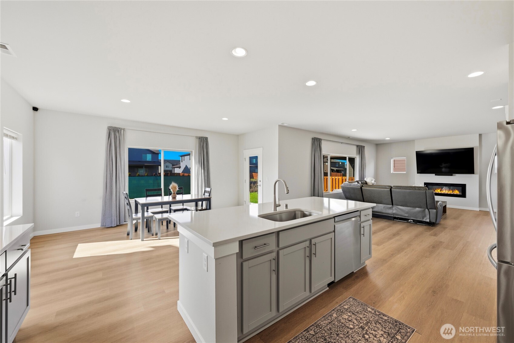 267 Hovey Street , Buckley, WA 98321