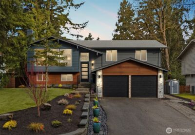 10500 NE 136th Place , Kirkland, WA 98034