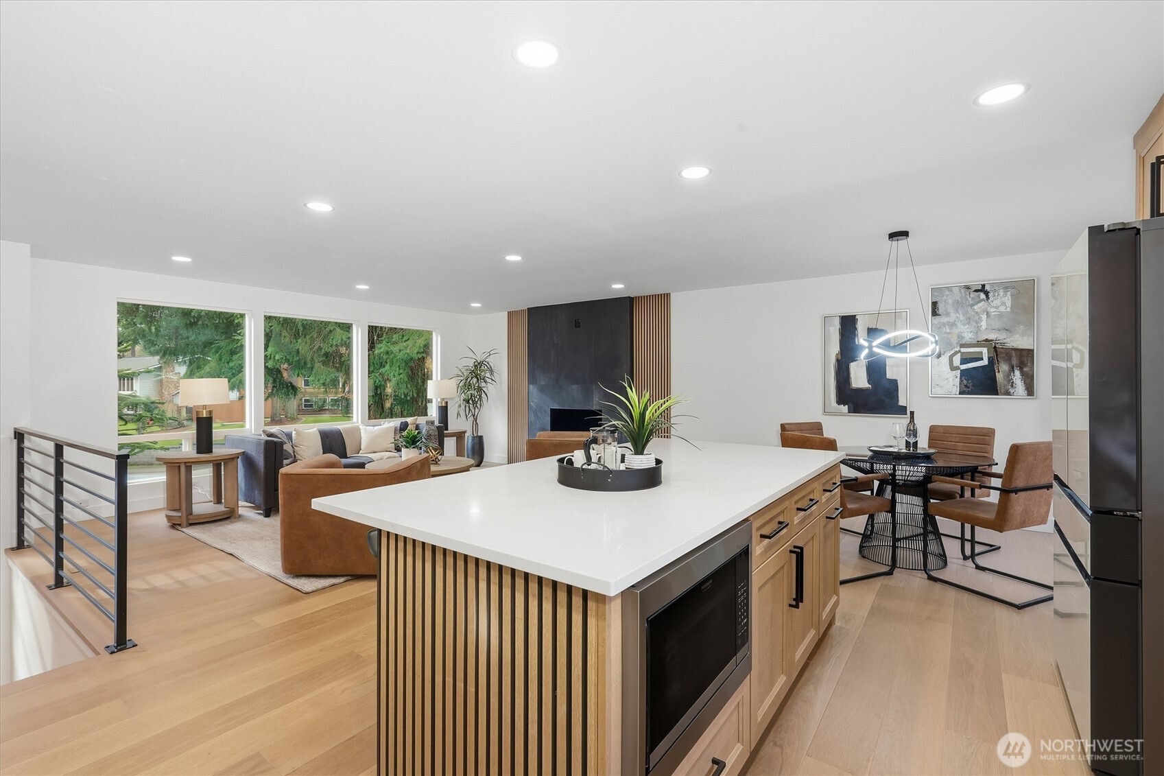 10500 NE 136th Place , Kirkland, WA 98034