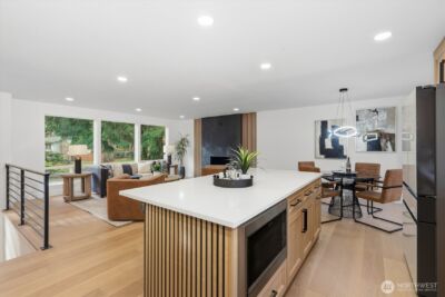 10500 NE 136th Place , Kirkland, WA 98034 - Photo 11