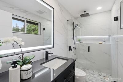 10500 NE 136th Place , Kirkland, WA 98034 - Photo 13