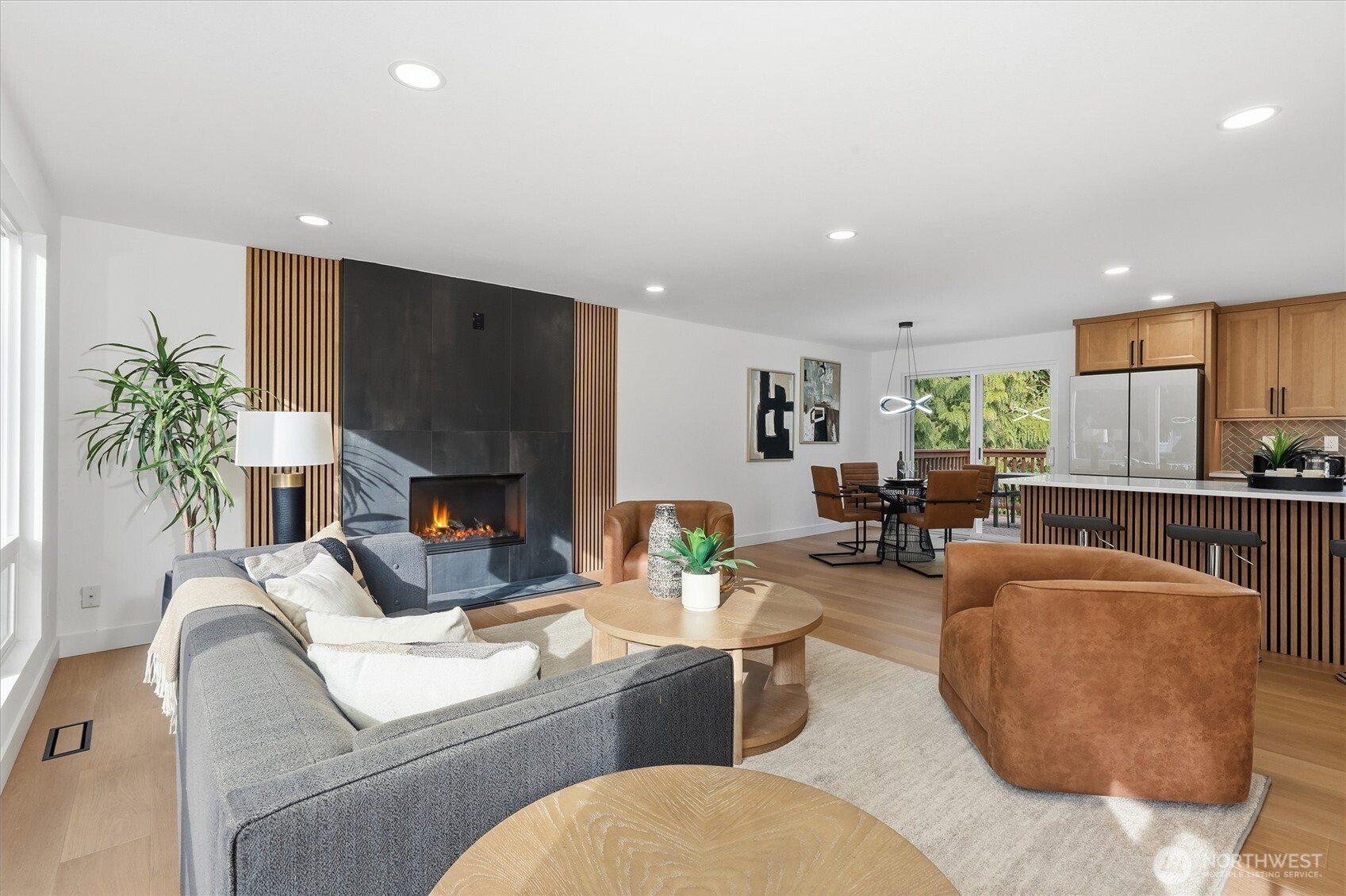 10500 NE 136th Place , Kirkland, WA 98034