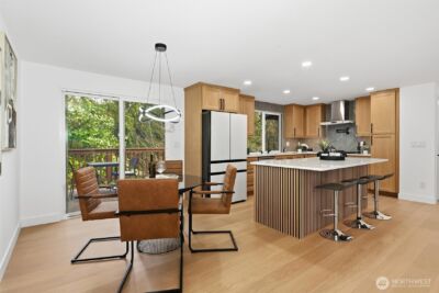 10500 NE 136th Place , Kirkland, WA 98034 - Photo 7