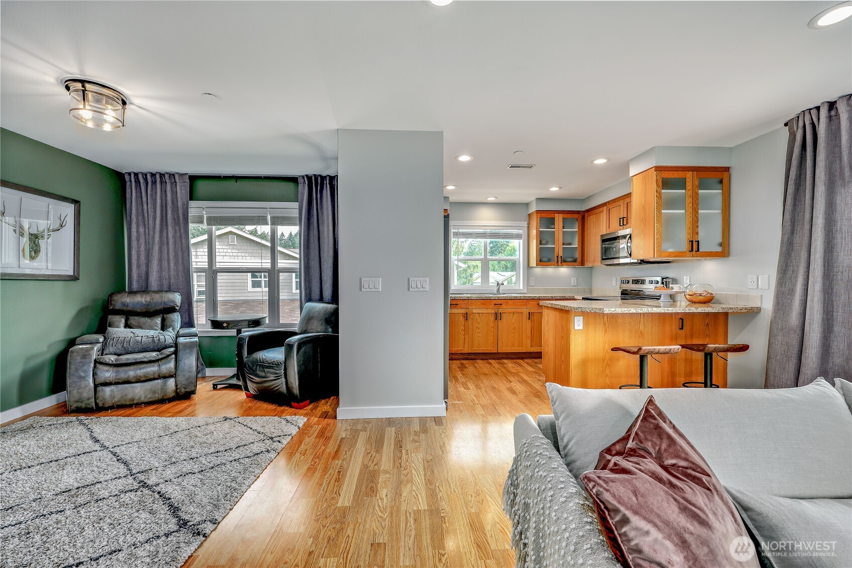 7701 Beacon Place NE #103, Bremerton, WA 98311