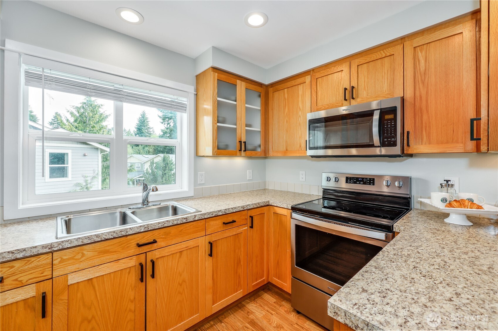 7701 Beacon Place NE #103, Bremerton, WA 98311