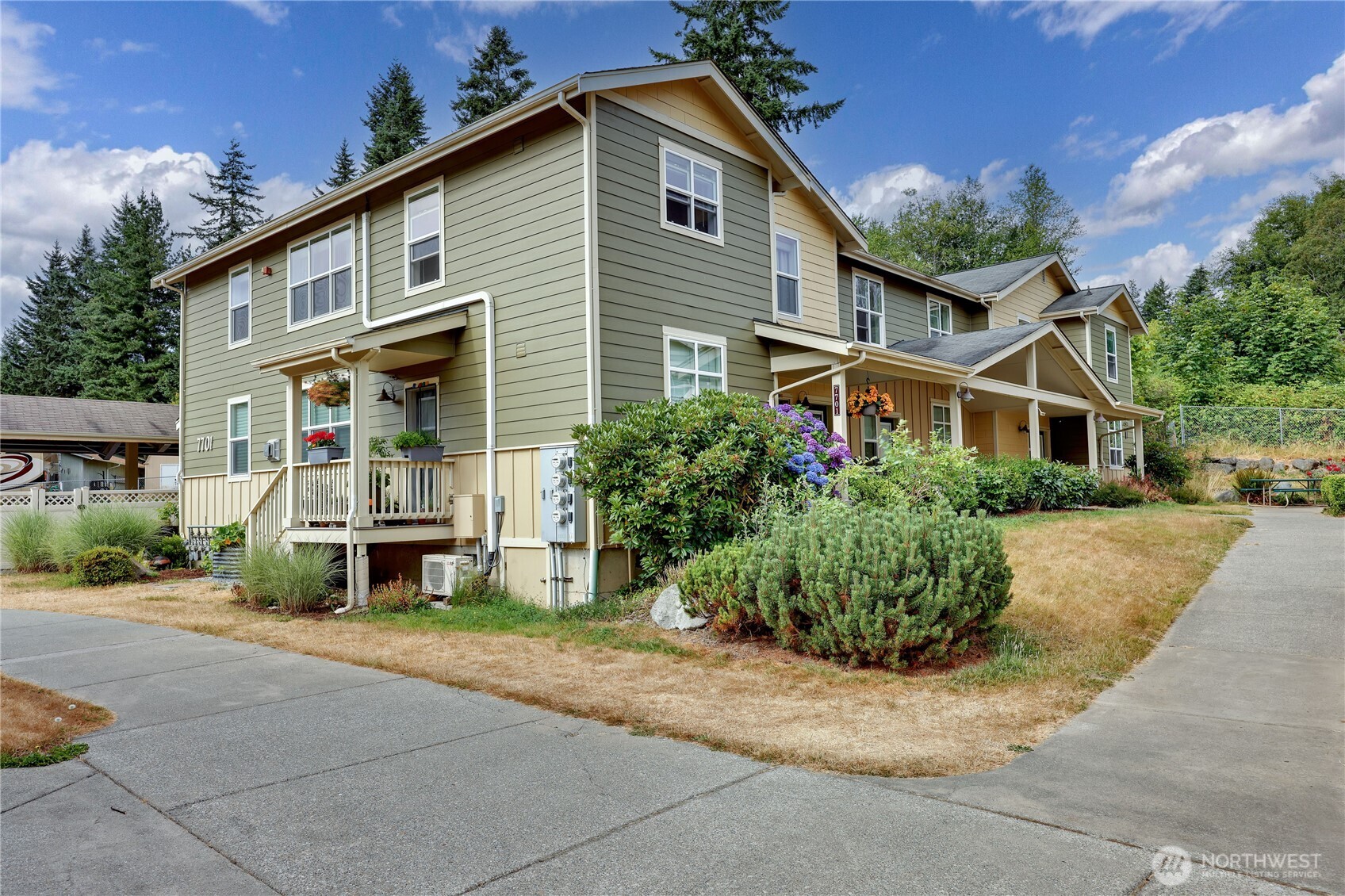 7701 Beacon Place NE #103, Bremerton, WA 98311
