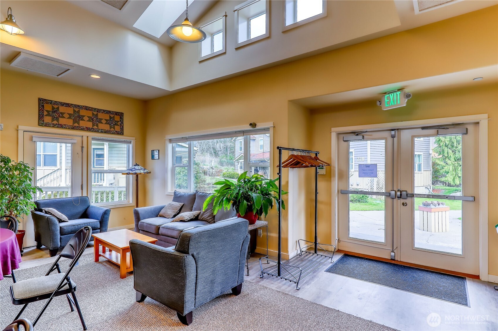 7701 Beacon Place NE #103, Bremerton, WA 98311