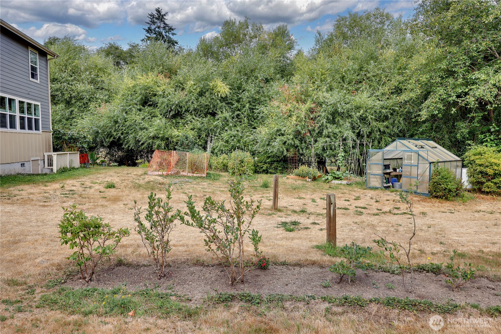 7701 Beacon Place NE #103, Bremerton, WA 98311