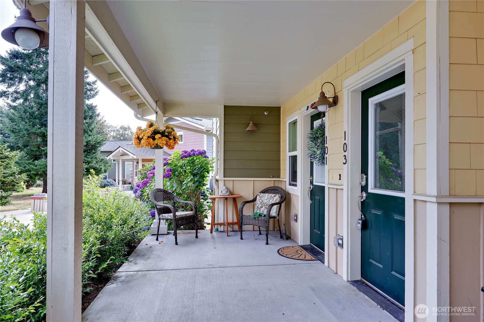 7701 Beacon Place NE #103, Bremerton, WA 98311