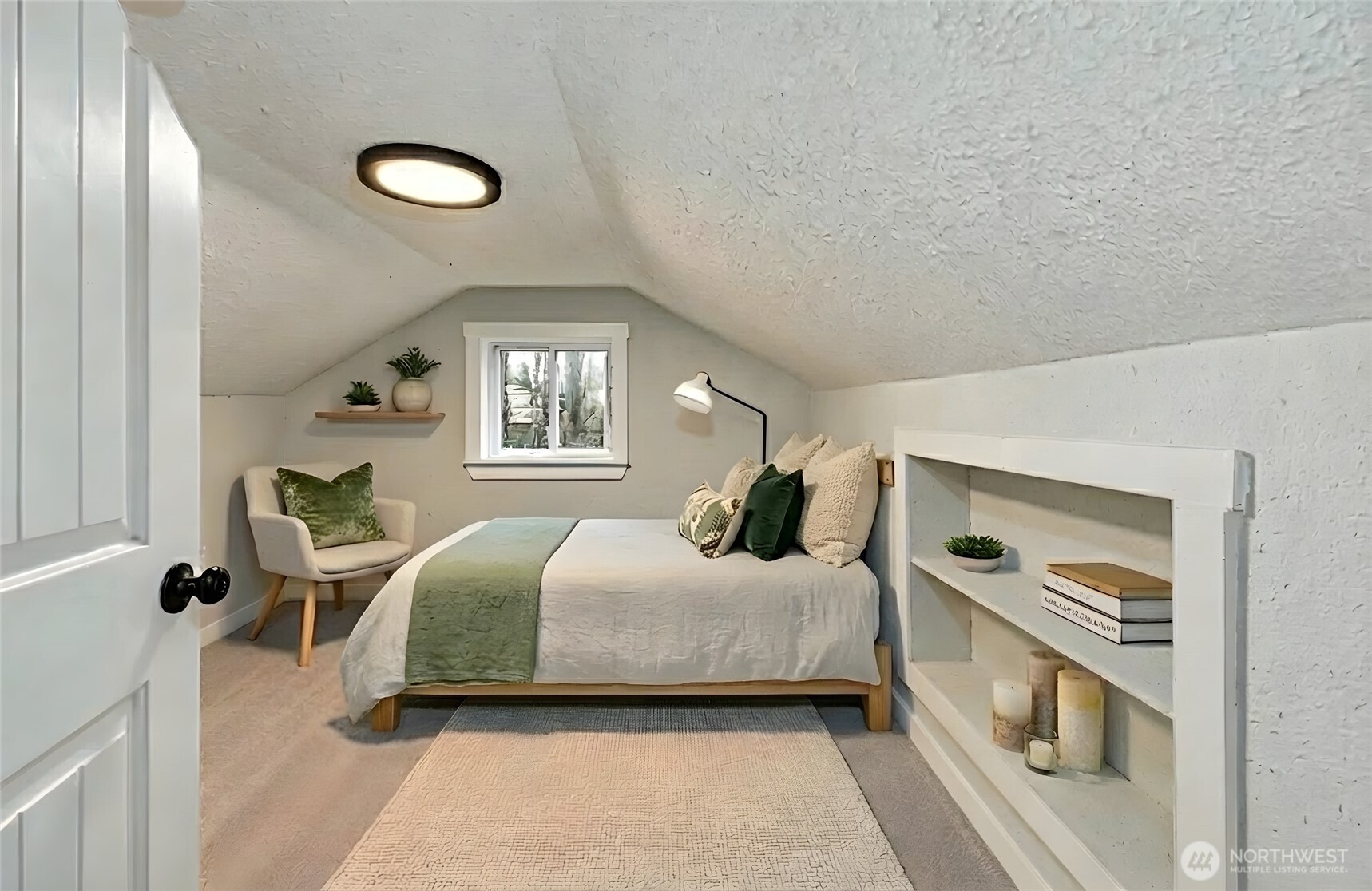 1513 NE Echo Drive , Bremerton, WA 98311