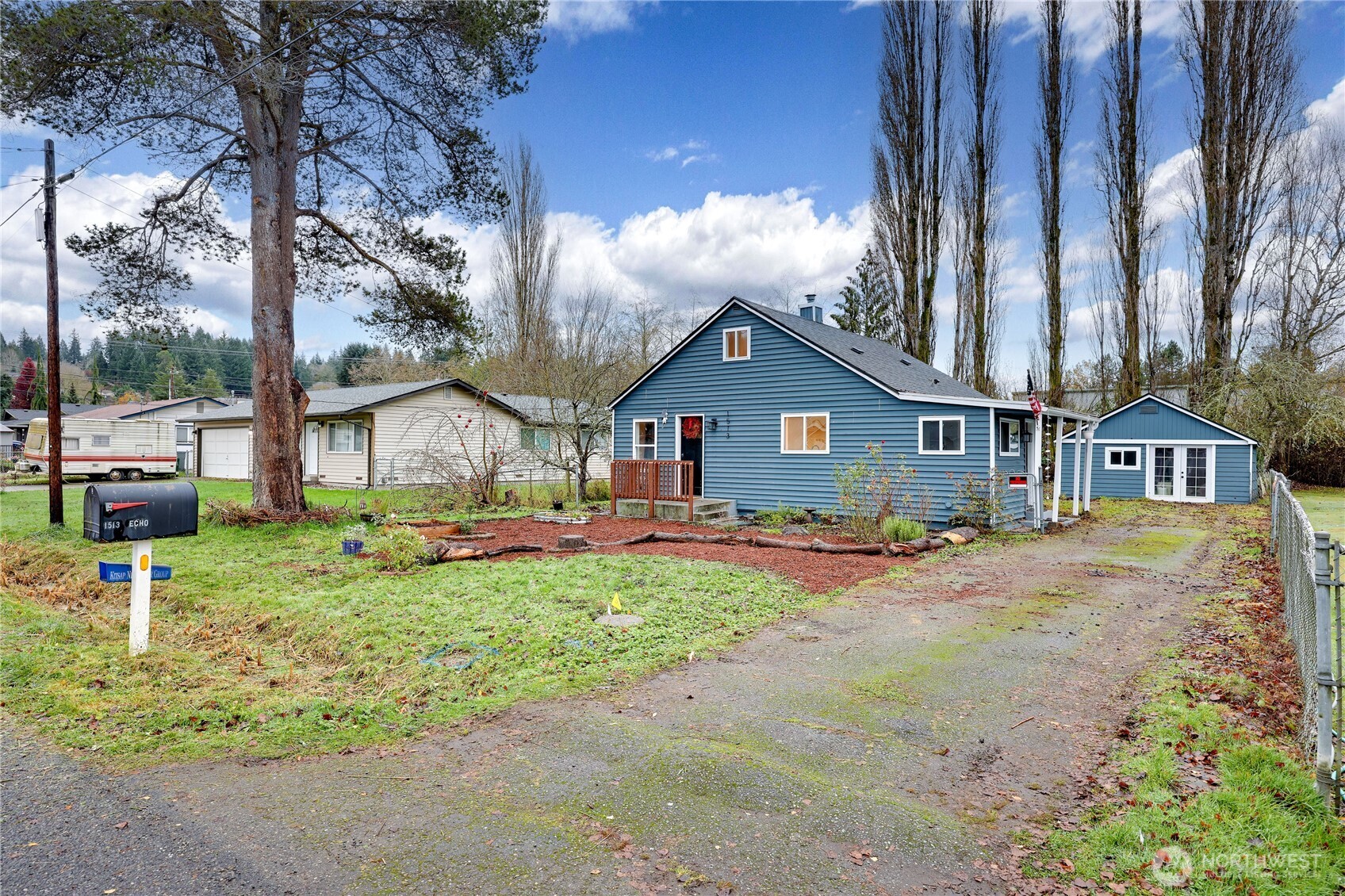1513 NE Echo Drive , Bremerton, WA 98311
