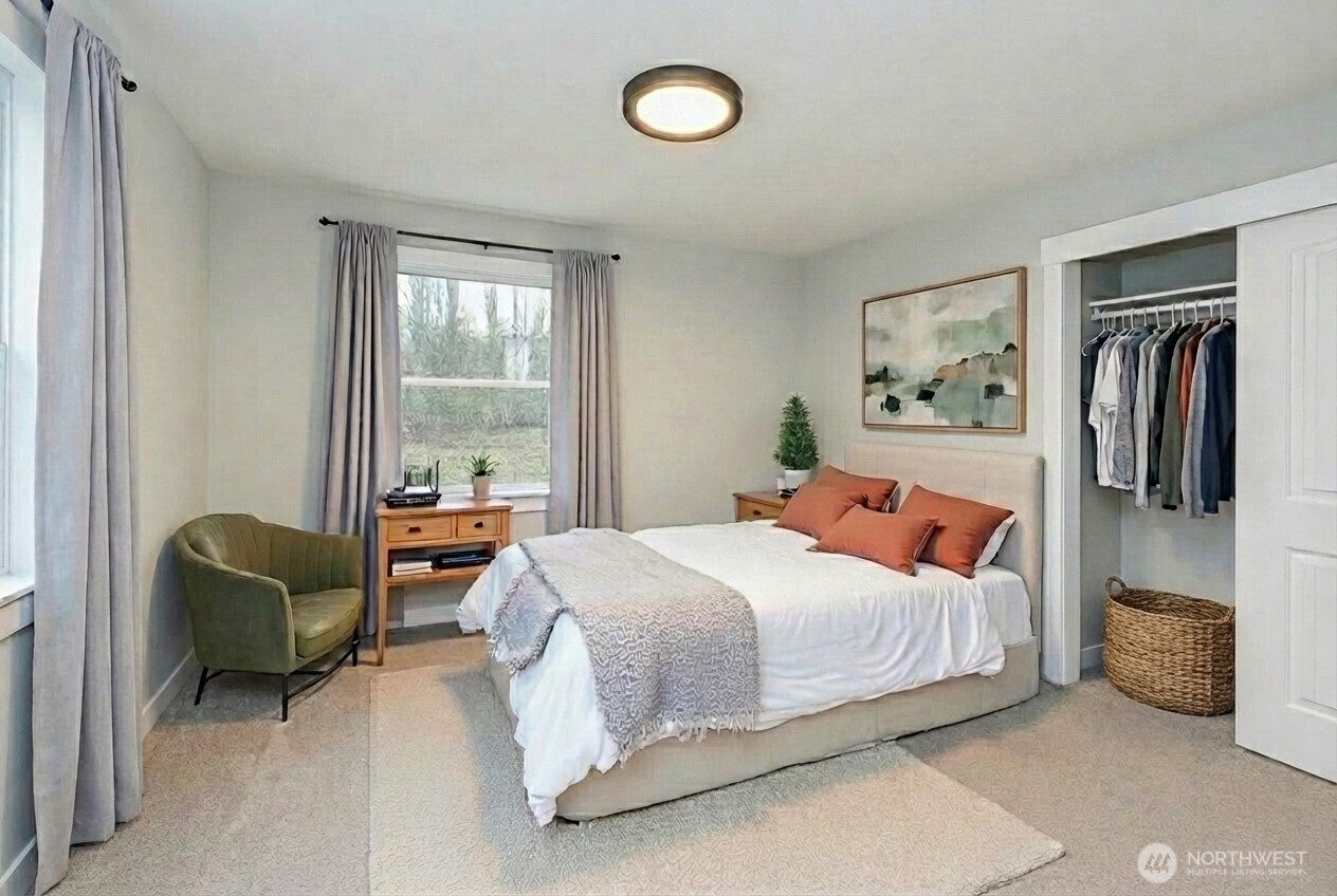 1513 NE Echo Drive , Bremerton, WA 98311