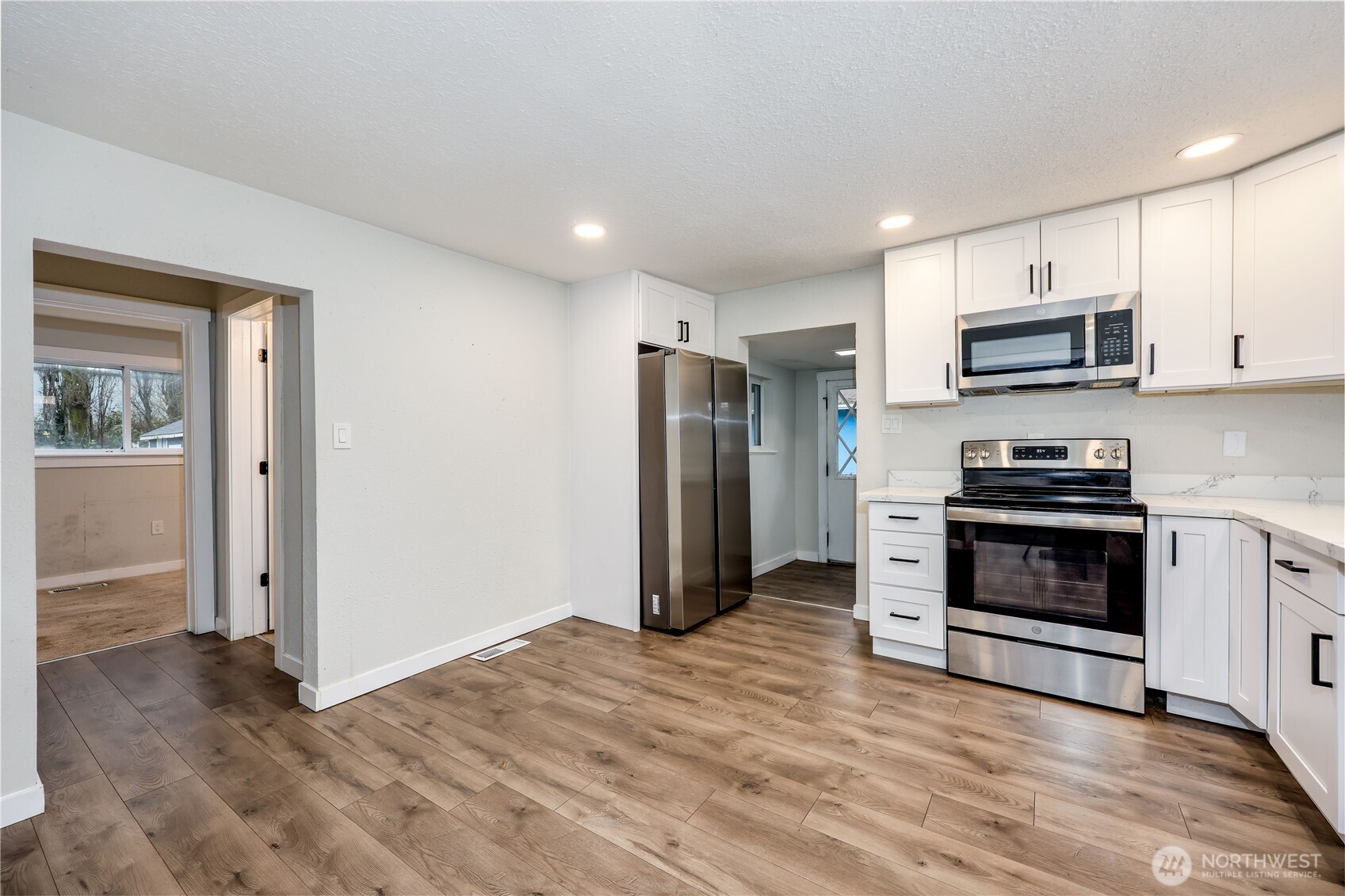 1513 NE Echo Drive , Bremerton, WA 98311