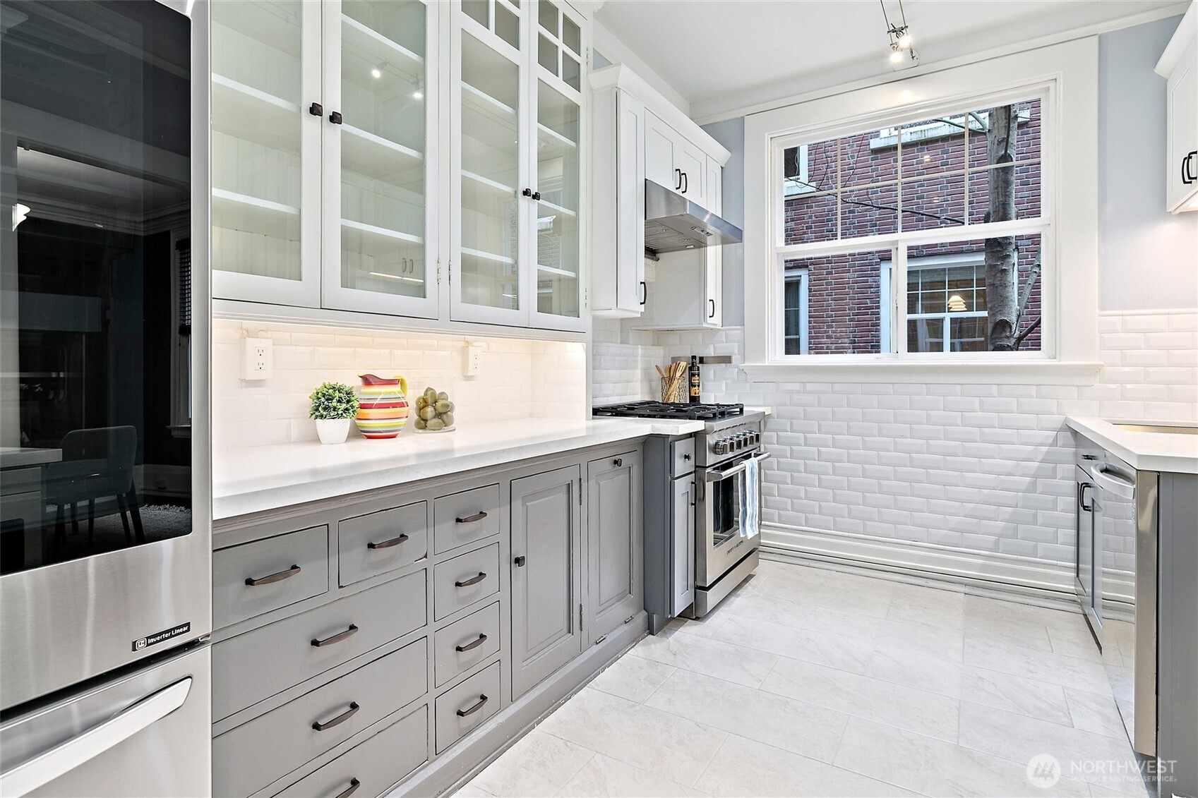 615 Boren Avenue #27, Seattle, WA 98104