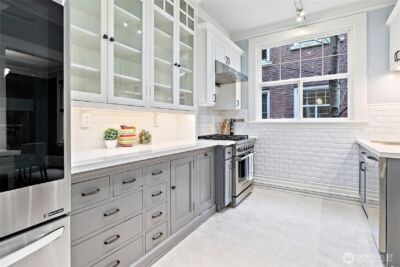 615 Boren Avenue #27, Seattle, WA 98104 - Photo 16