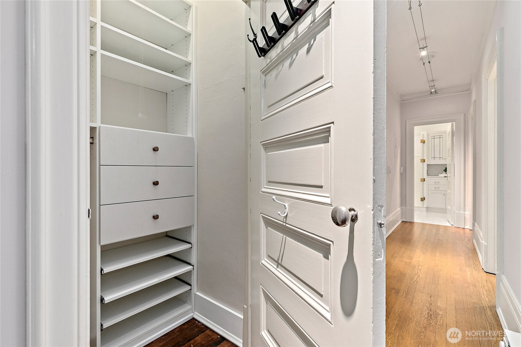 615 Boren Avenue #27, Seattle, WA 98104