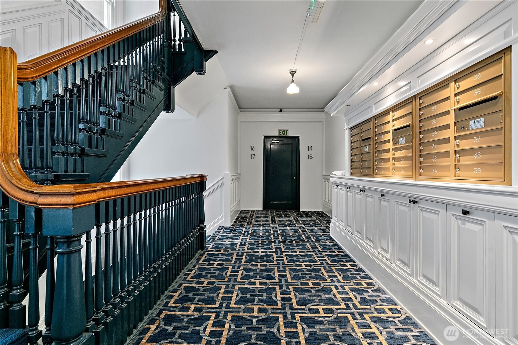 615 Boren Avenue #27, Seattle, WA 98104