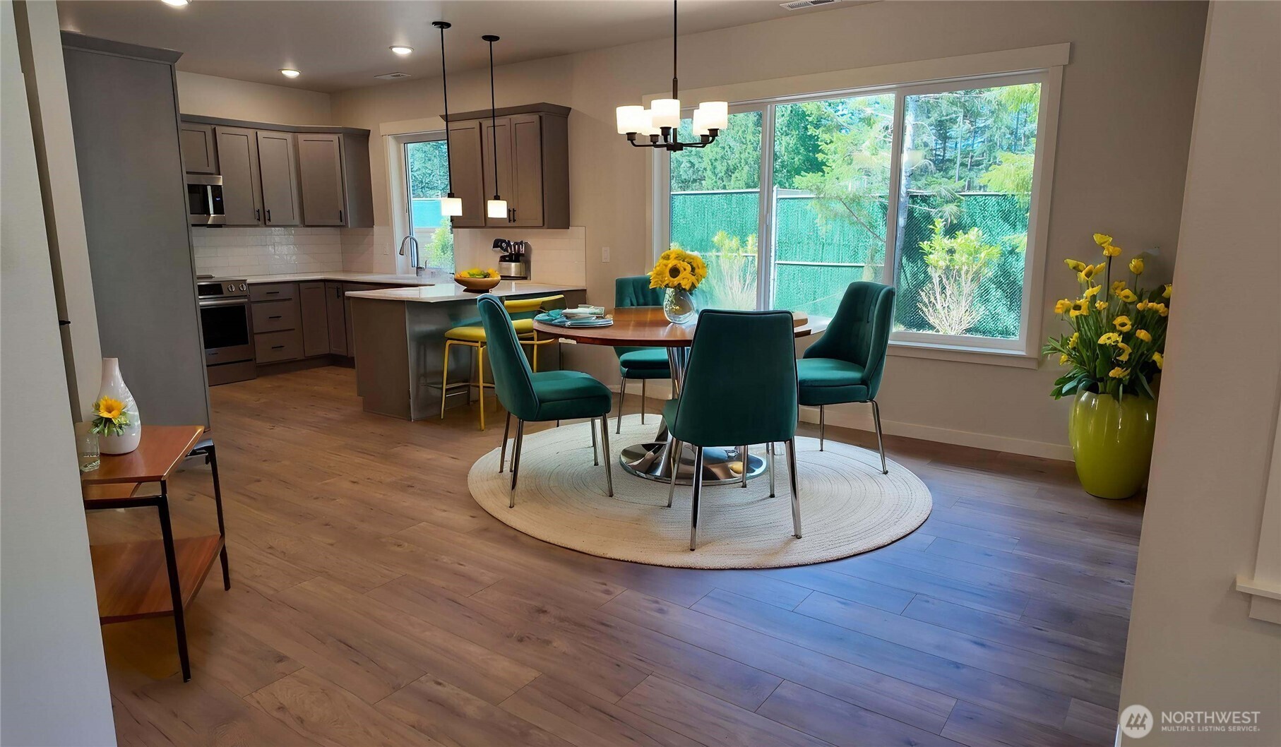 33 E Michelle Court , Union, WA 98592