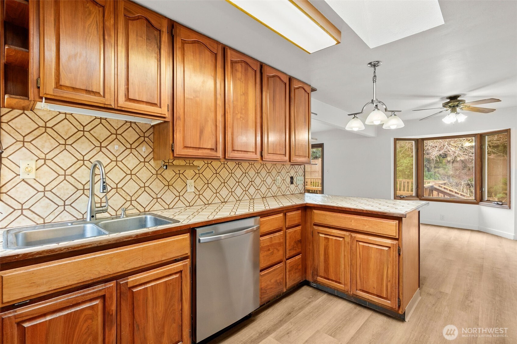 101 Deer Park Drive , Aberdeen, WA 98520