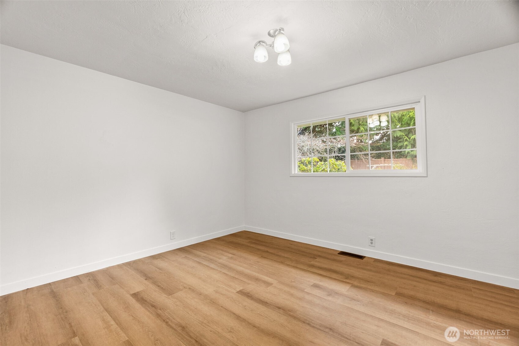 101 Deer Park Drive , Aberdeen, WA 98520