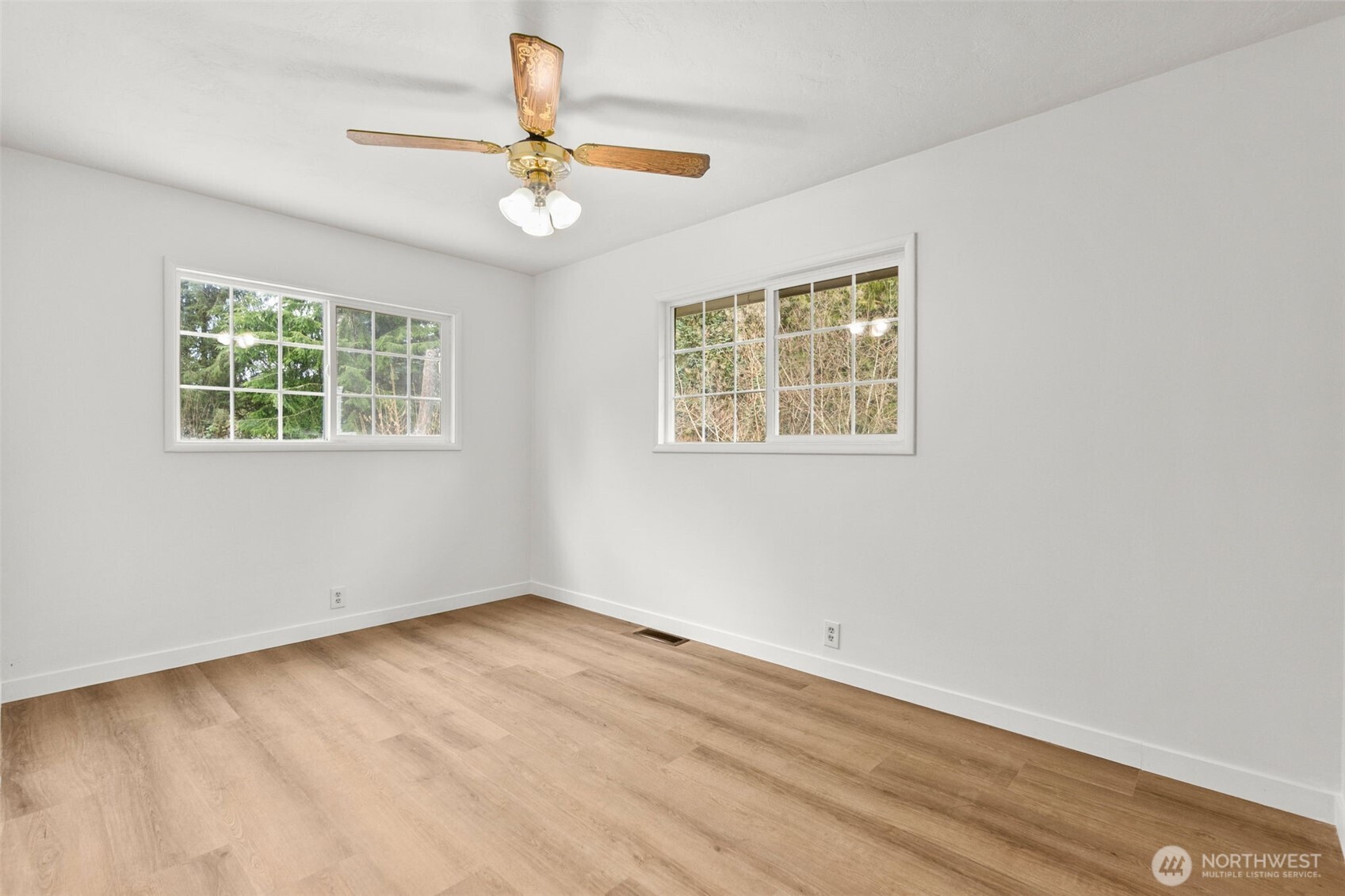 101 Deer Park Drive , Aberdeen, WA 98520