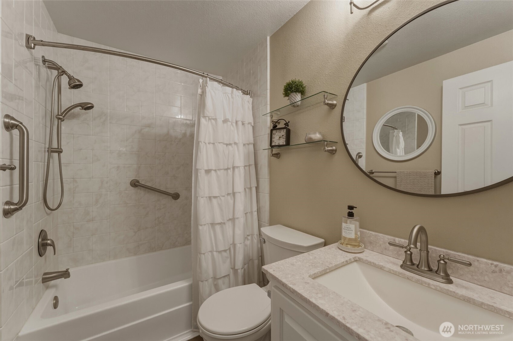 1267 SE Constitution Drive , College Place, WA 99324