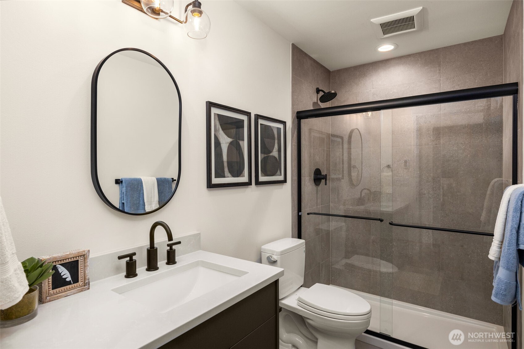 113 24th Avenue E #A, Seattle, WA 98112