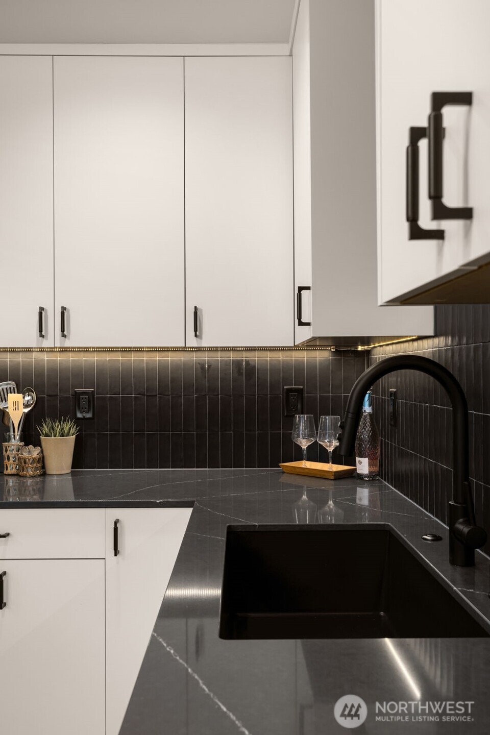 113 24th Avenue E #A, Seattle, WA 98112