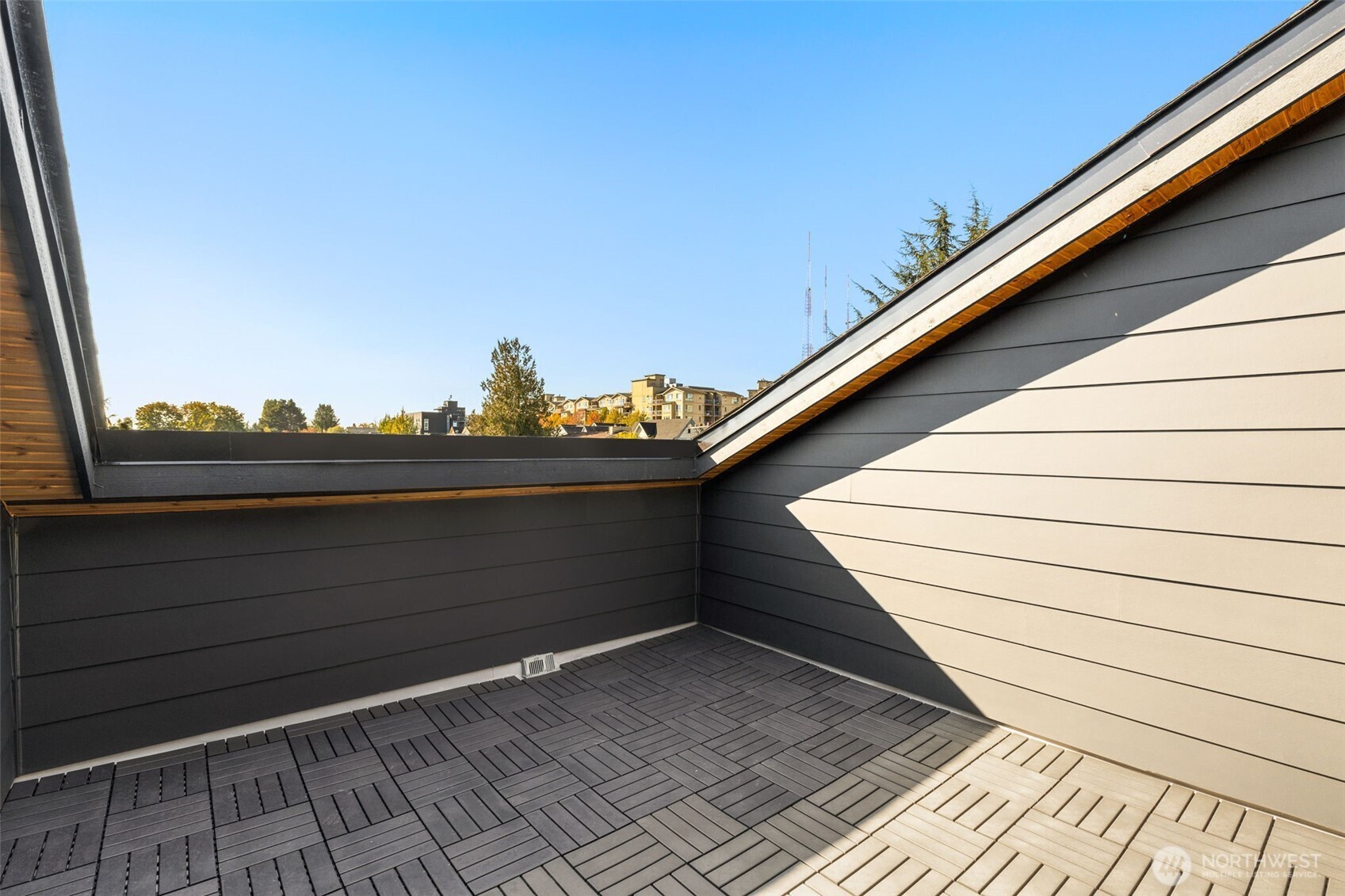 113 24th Avenue E #B, Seattle, WA 98112