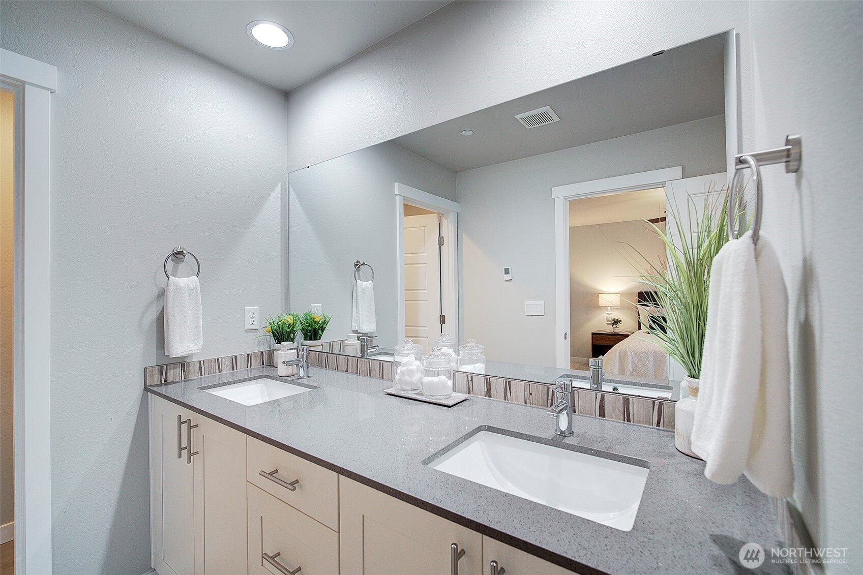 1325 Seattle Hill Road #L2, Bothell, WA 98012