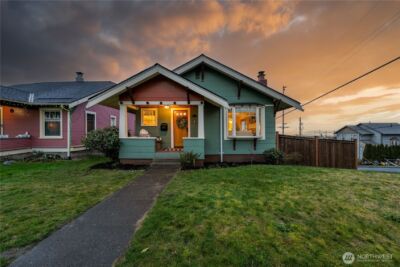 2302 Grand Avenue , Everett, WA 98201