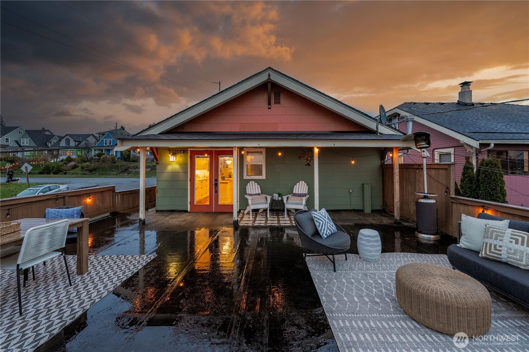 2302 Grand Avenue , Everett, WA 98201