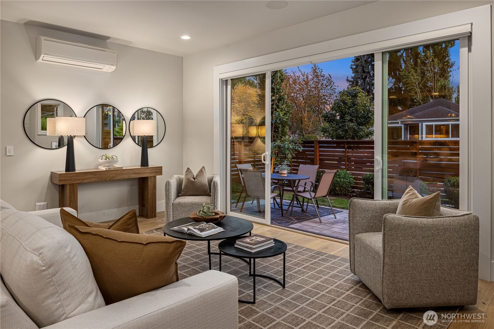 2512 NE 68th Street , Seattle, WA 98115