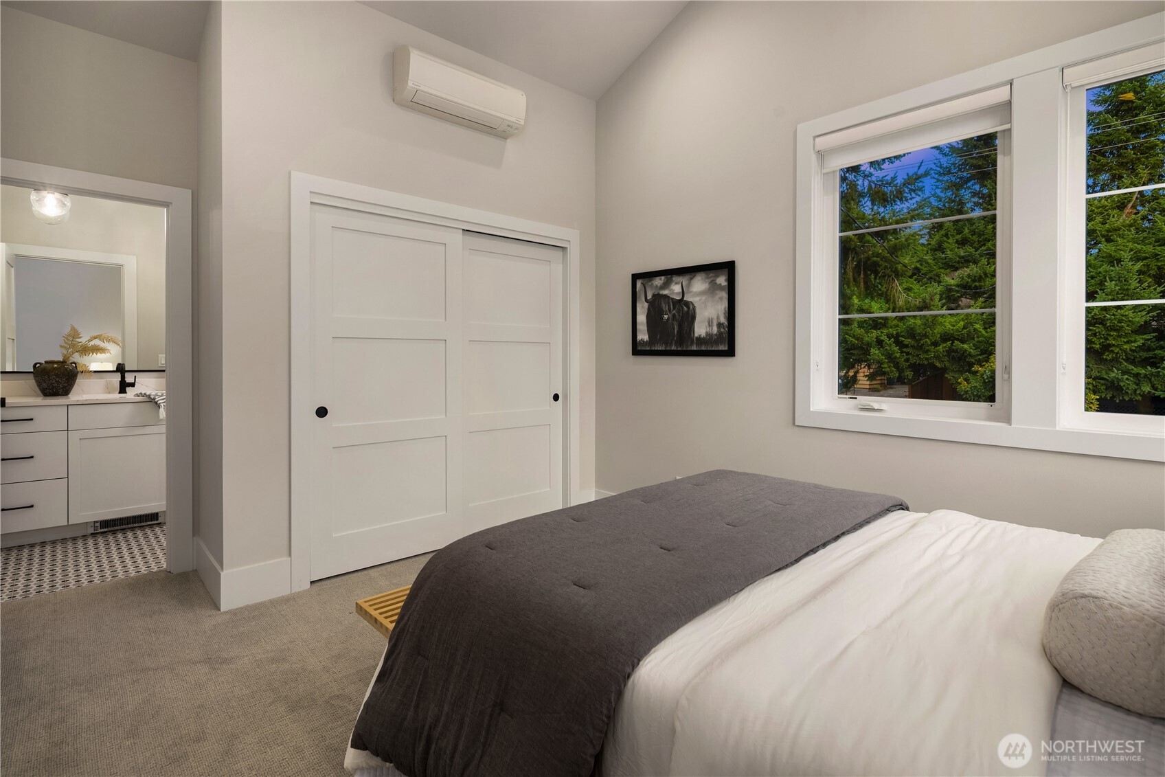 2512 NE 68th Street , Seattle, WA 98115