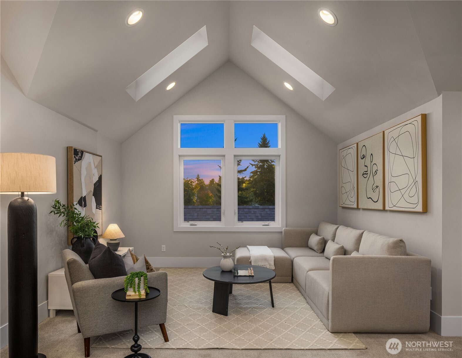 2512 NE 68th Street , Seattle, WA 98115