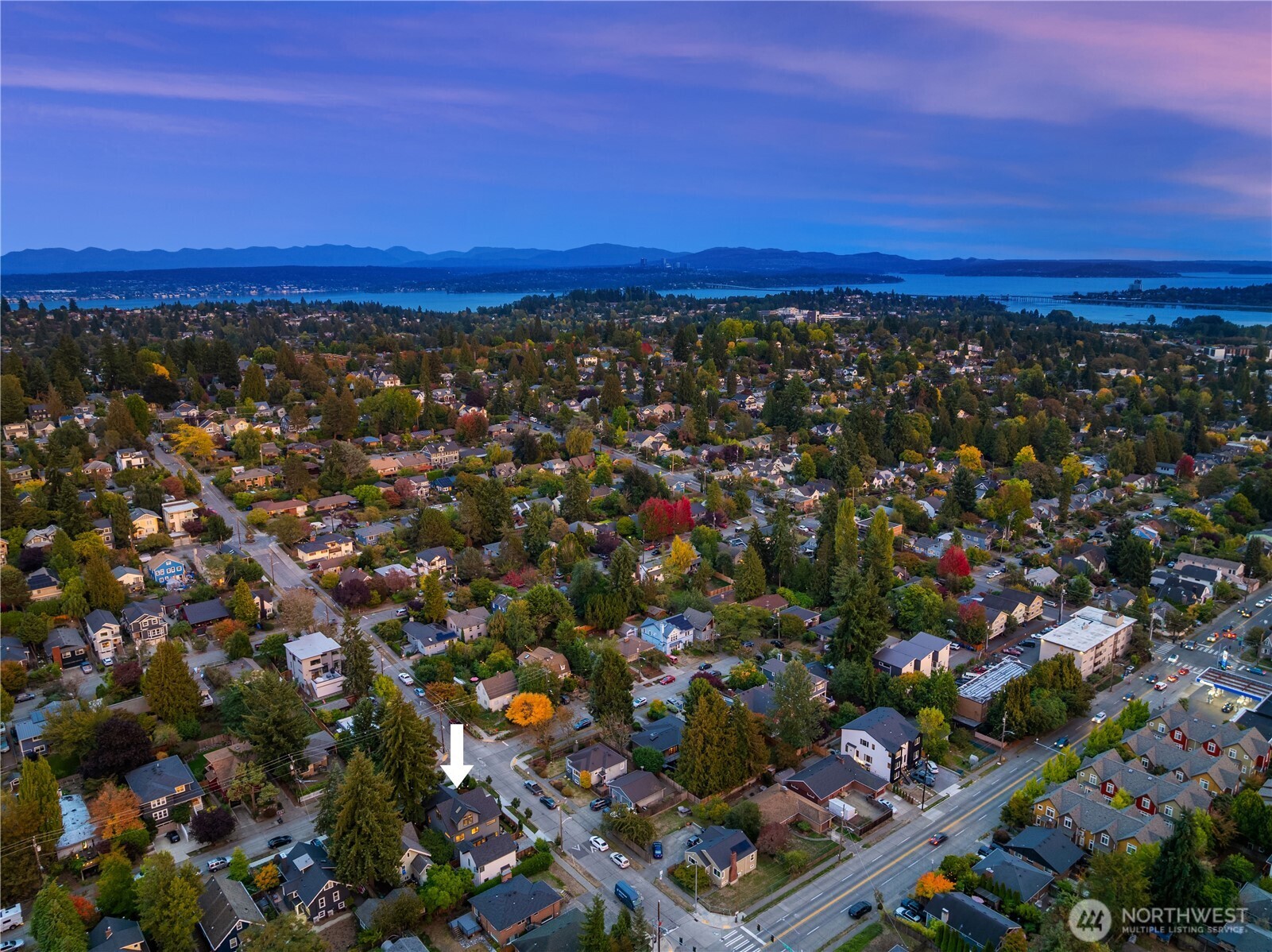 2512 NE 68th Street , Seattle, WA 98115