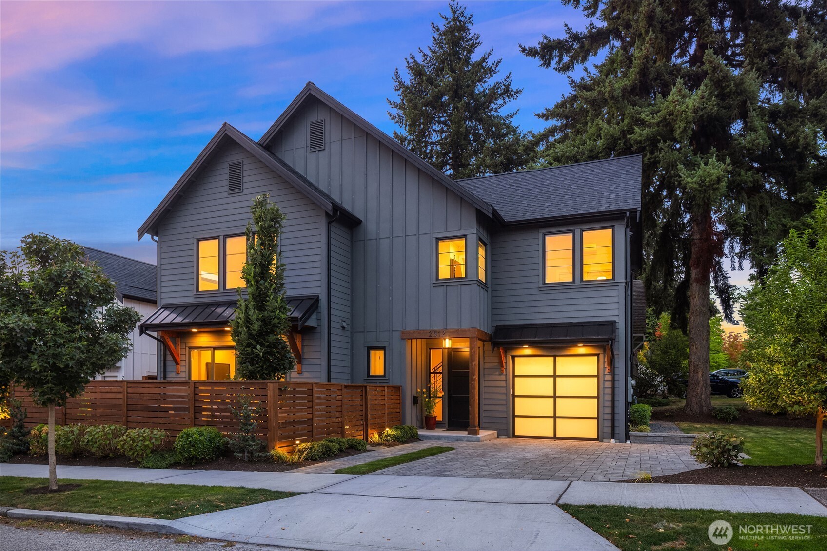 2512 NE 68th Street , Seattle, WA 98115