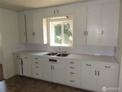 503 E Pe Ell Avenue , Pe Ell, WA 98572 - Photo 4